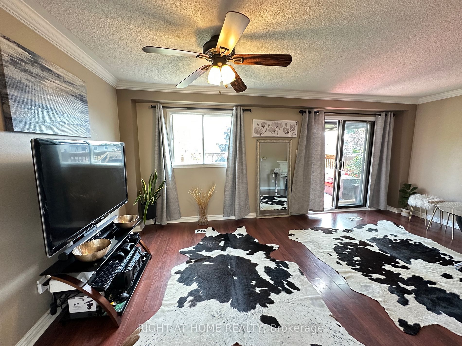 318 Hansen Blvd