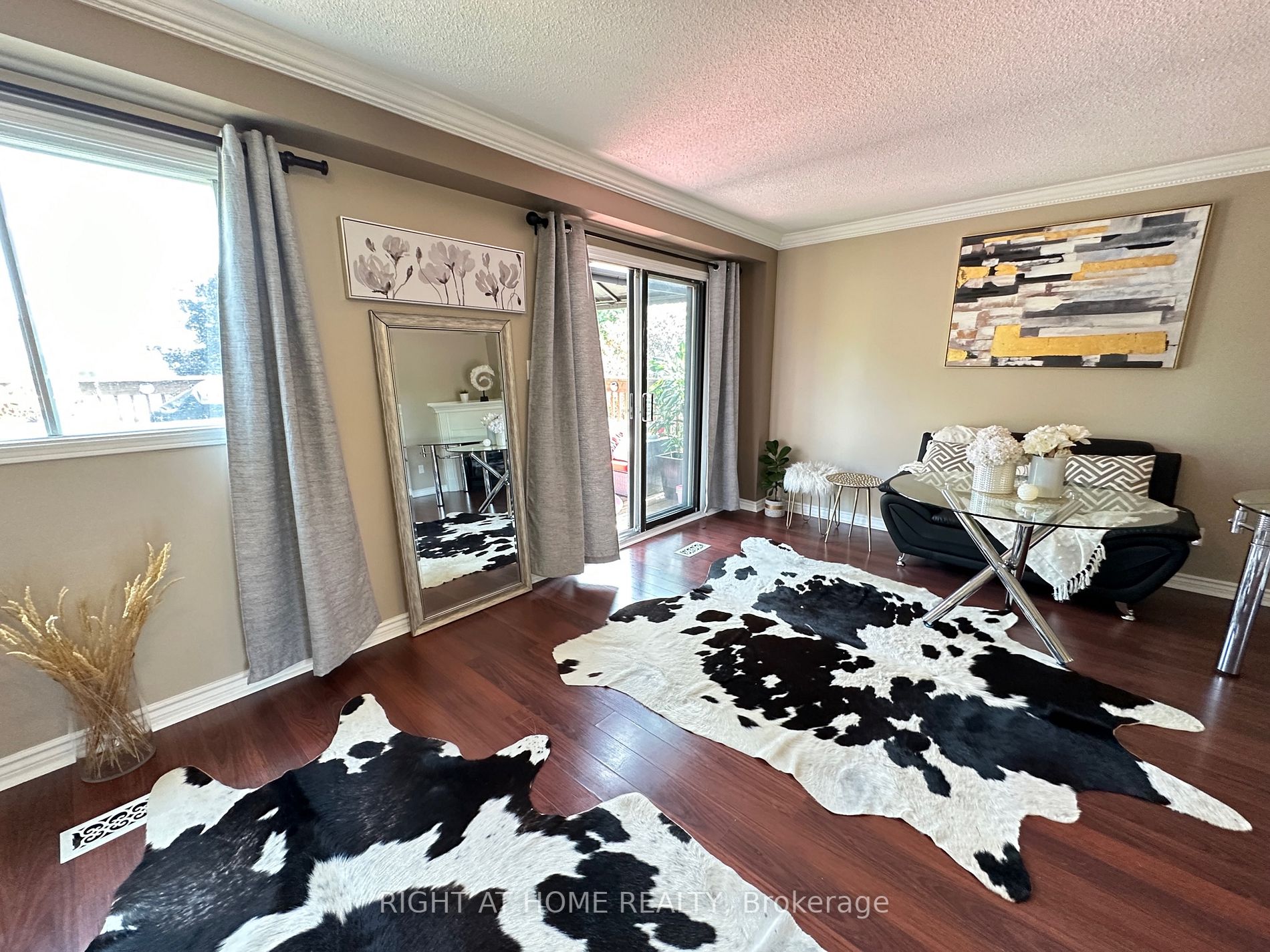318 Hansen Blvd