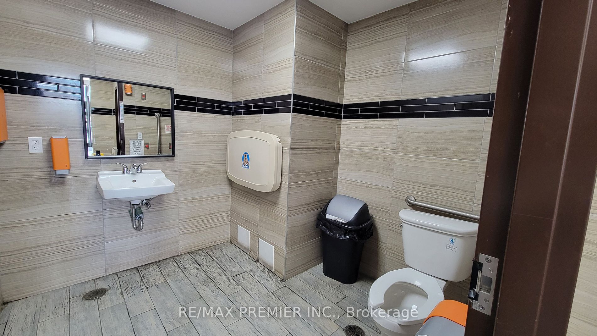 4048 Confederation Pkwy, #1