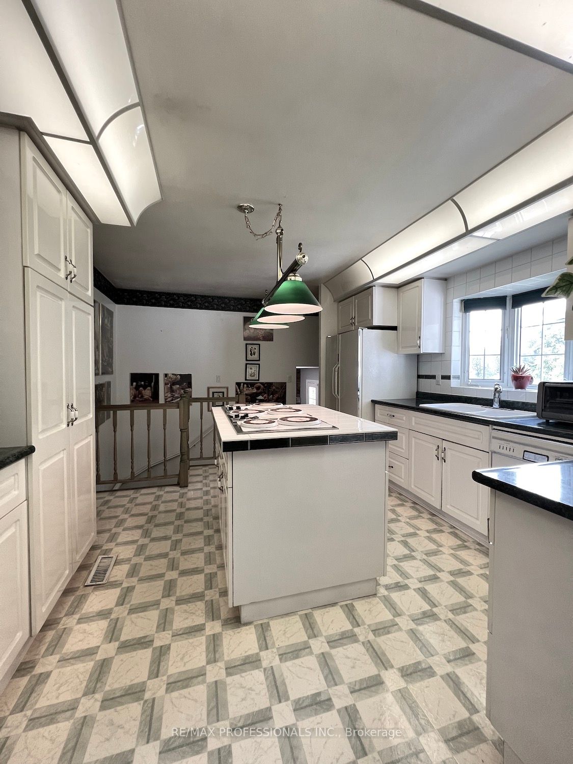 20 Noble Crt