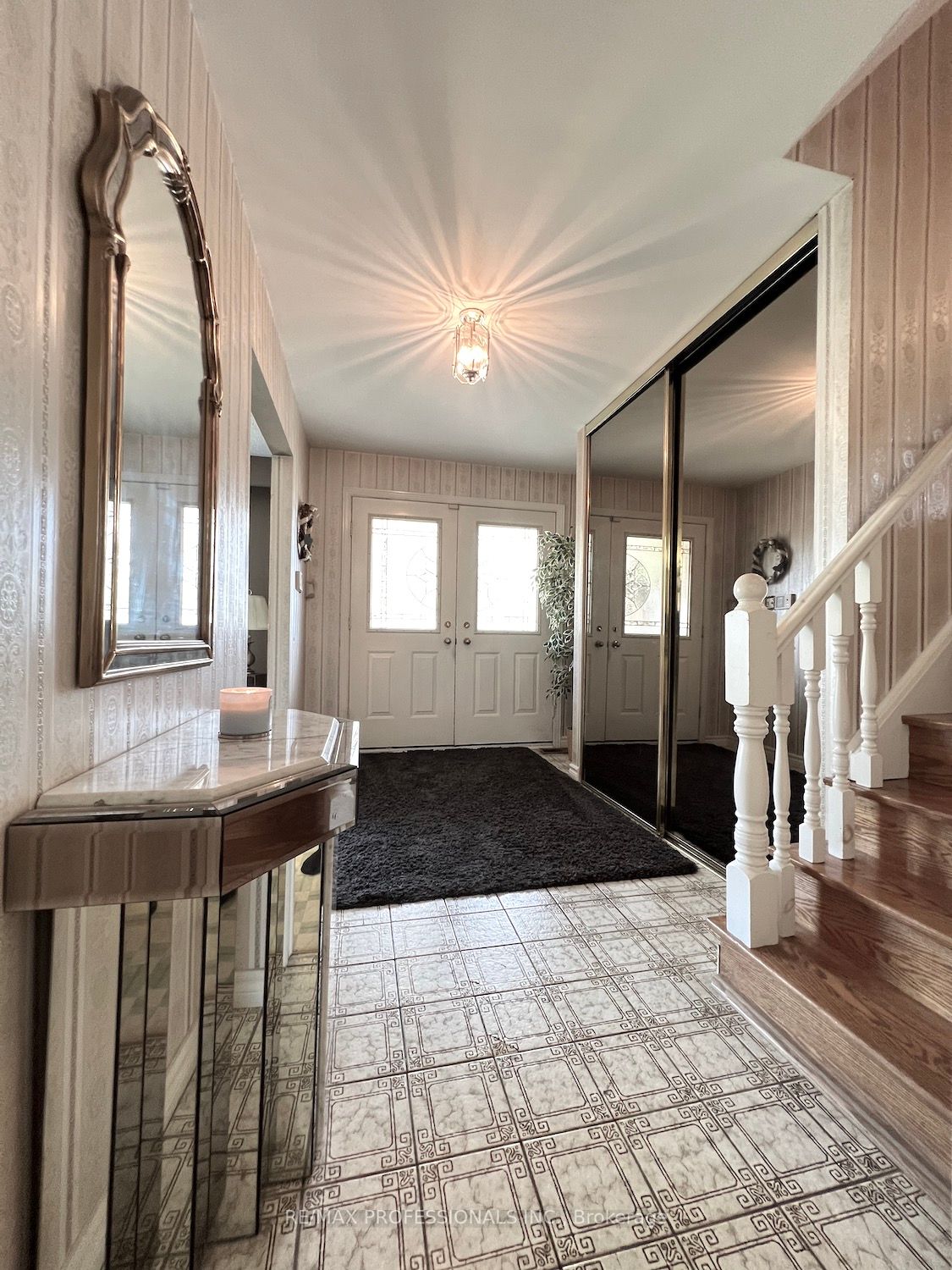 20 Noble Crt