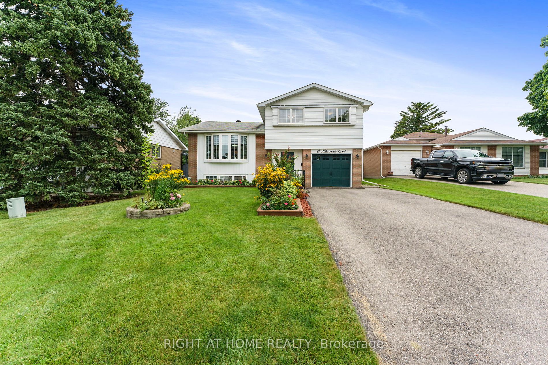 8 Kilmanagh Crt