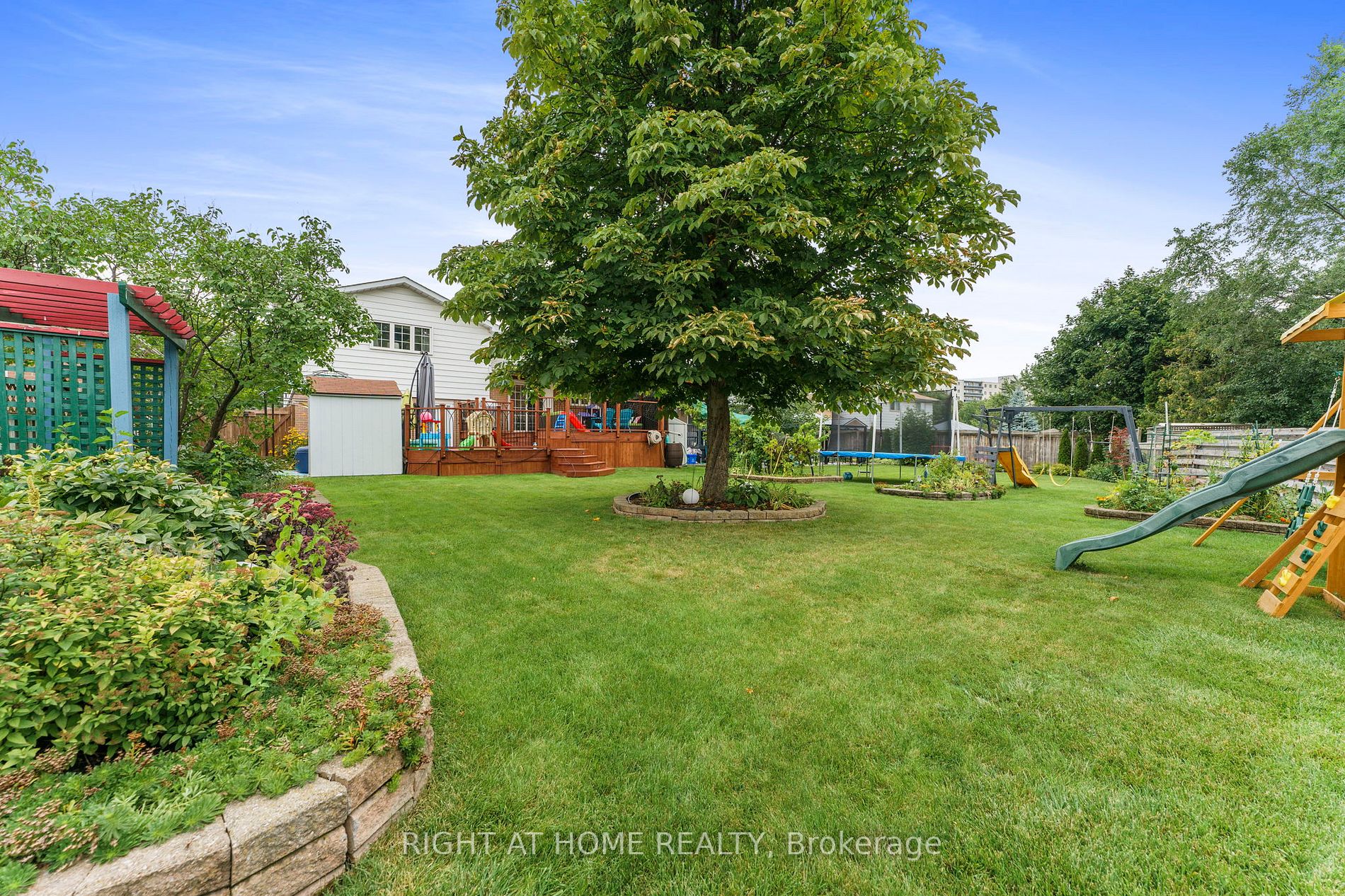 8 Kilmanagh Crt