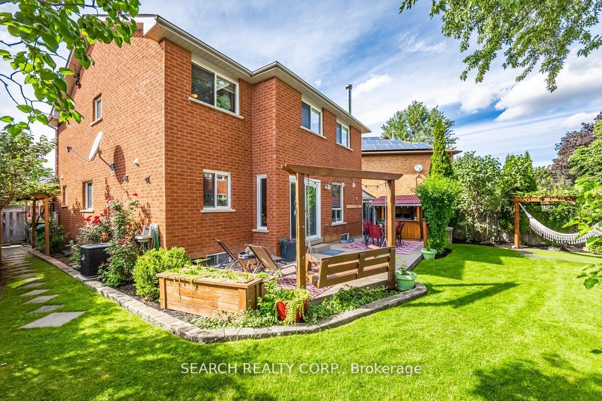 3388 Water Lily Crt