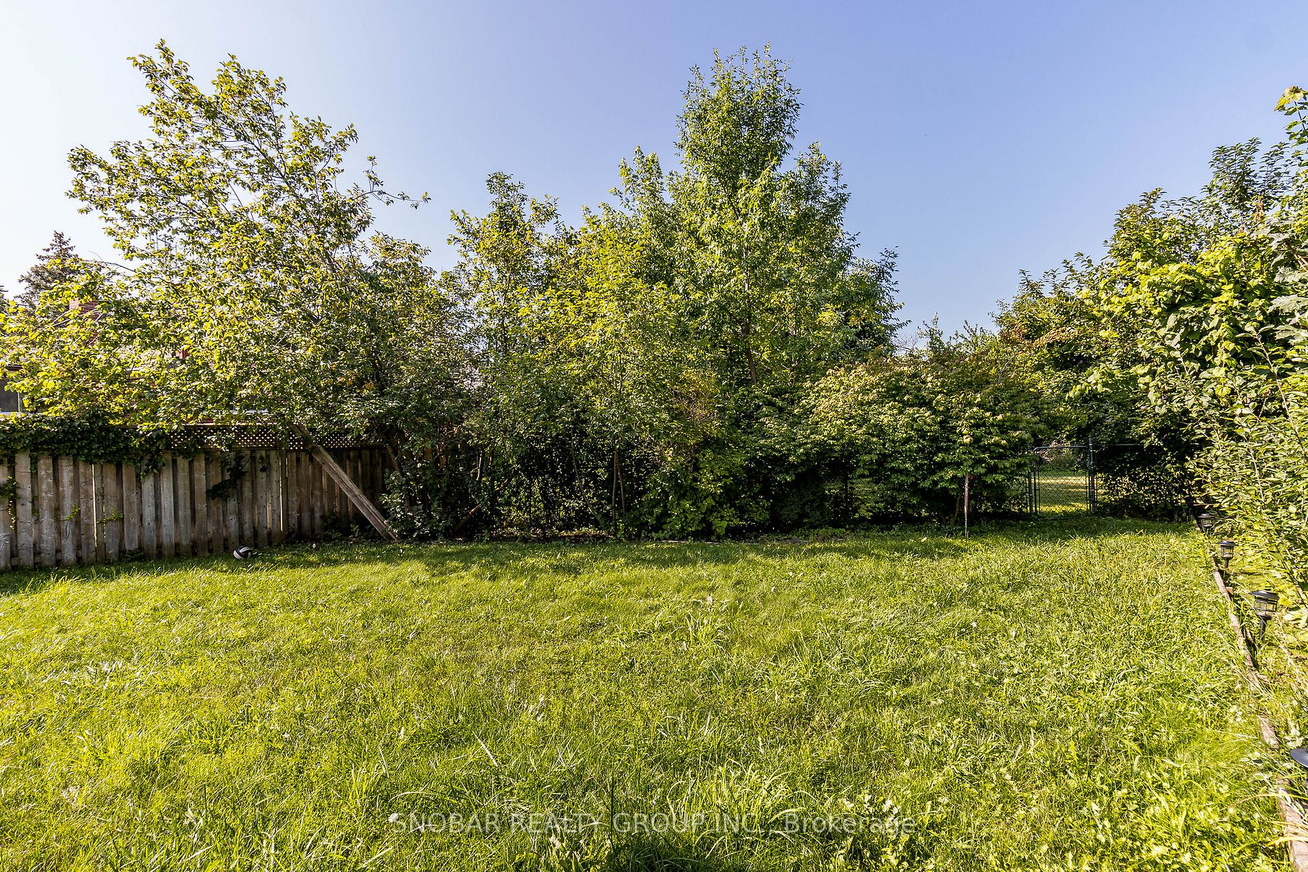 1277 Fairdale Dr
