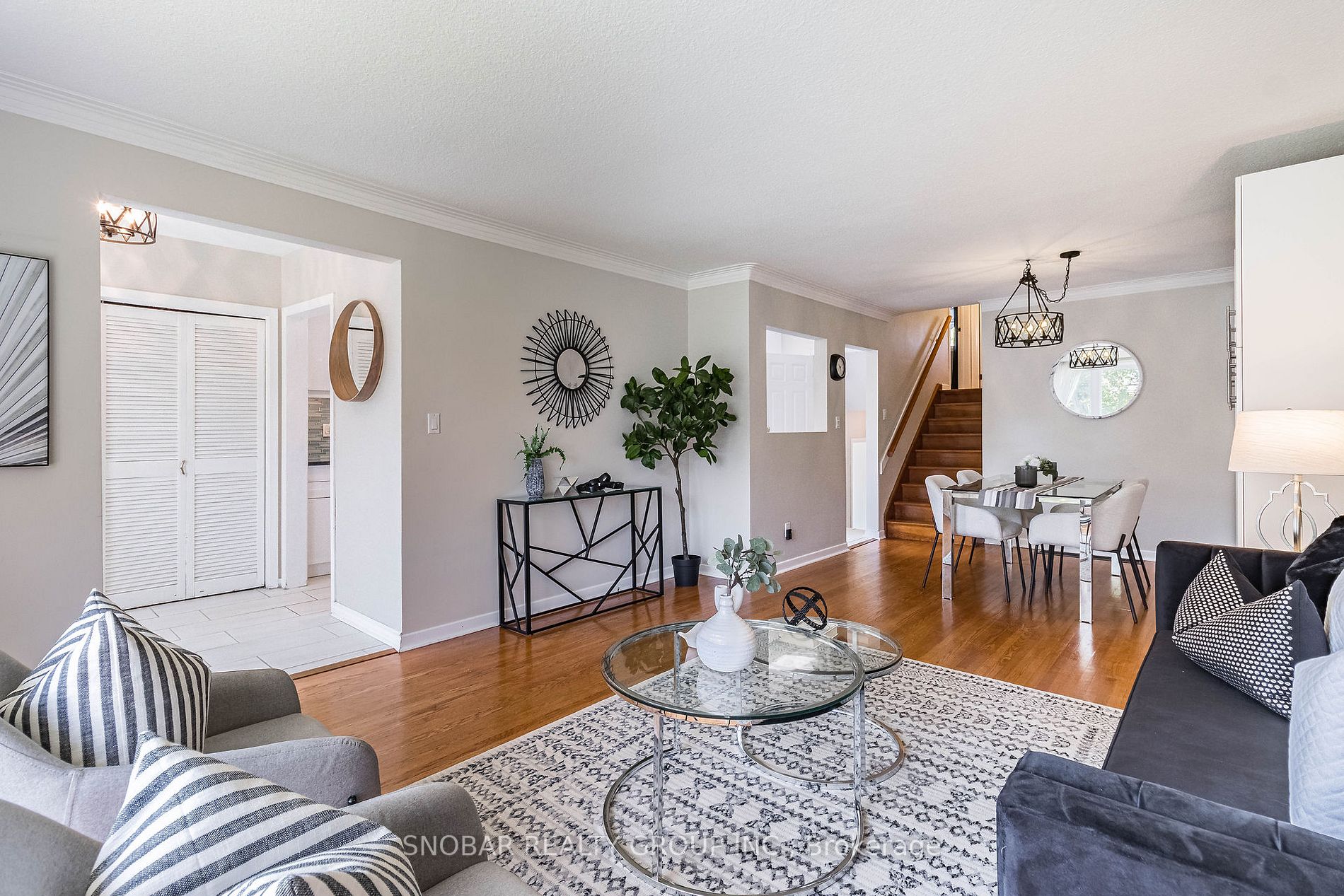 1277 Fairdale Dr