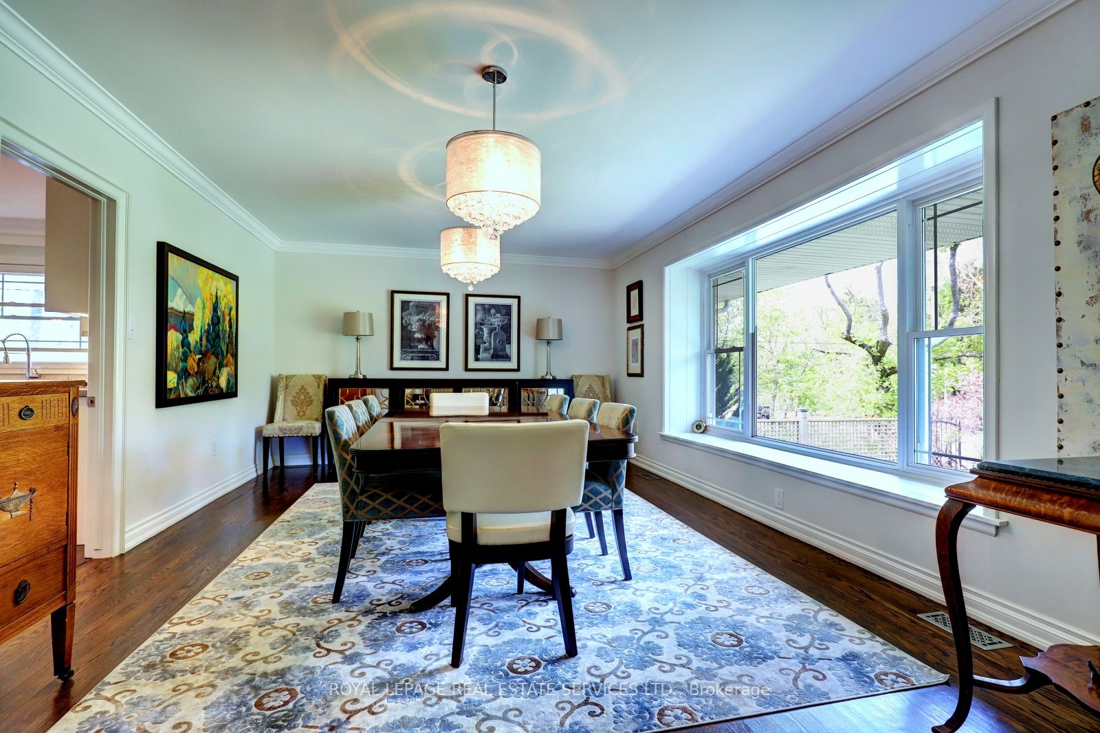 4306 Lakeshore Road