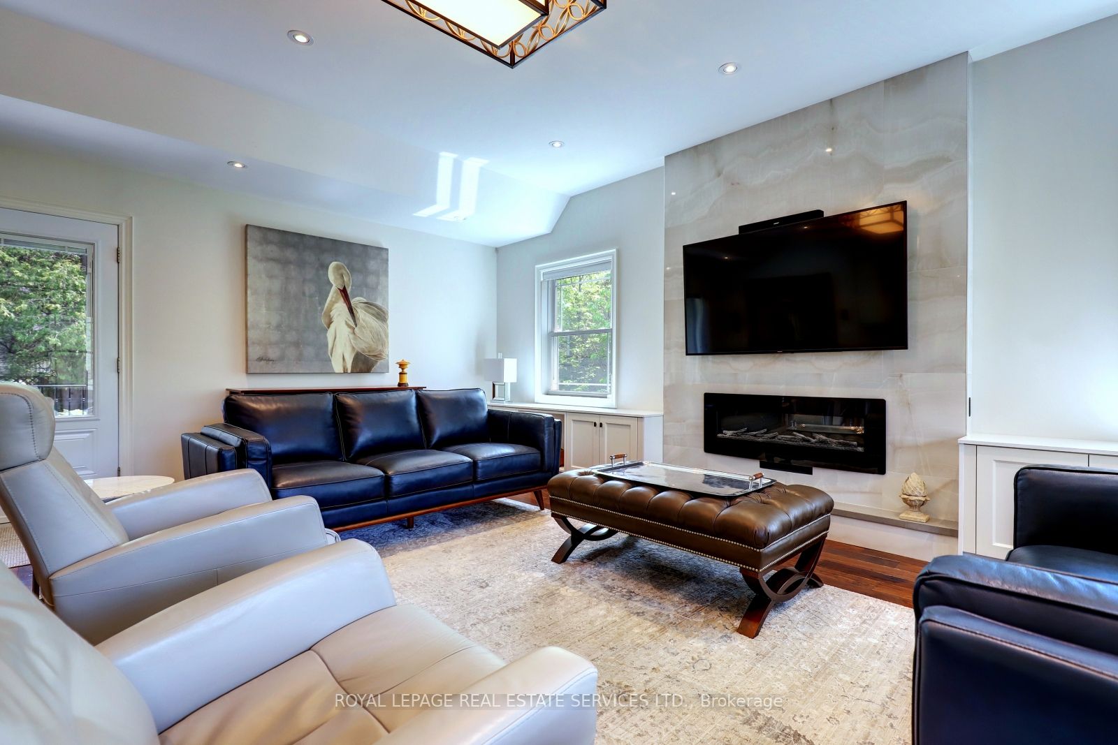 4306 Lakeshore Road