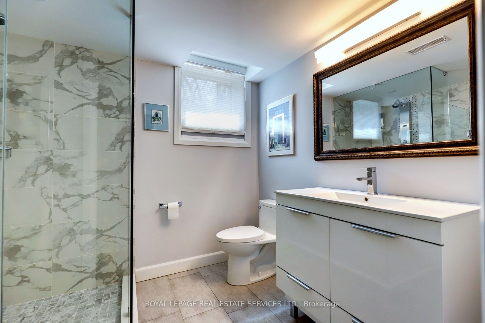 4306 Lakeshore Road