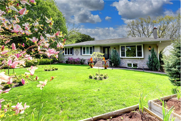 4306 Lakeshore Rd, Burlington