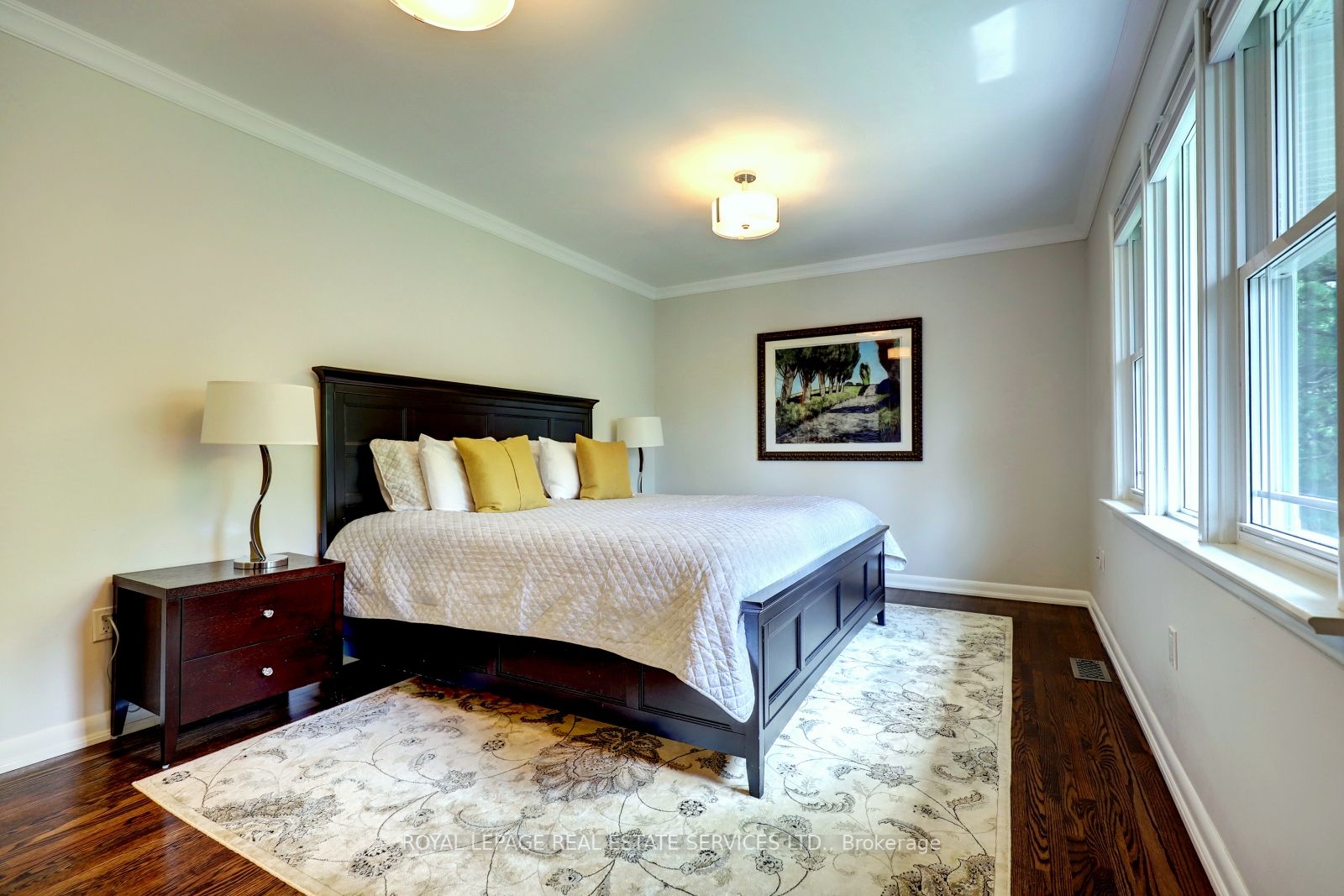 4306 Lakeshore Road