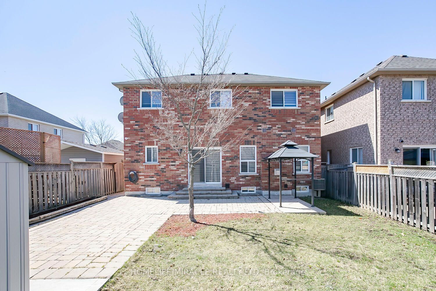 58 Mistycreek Cres