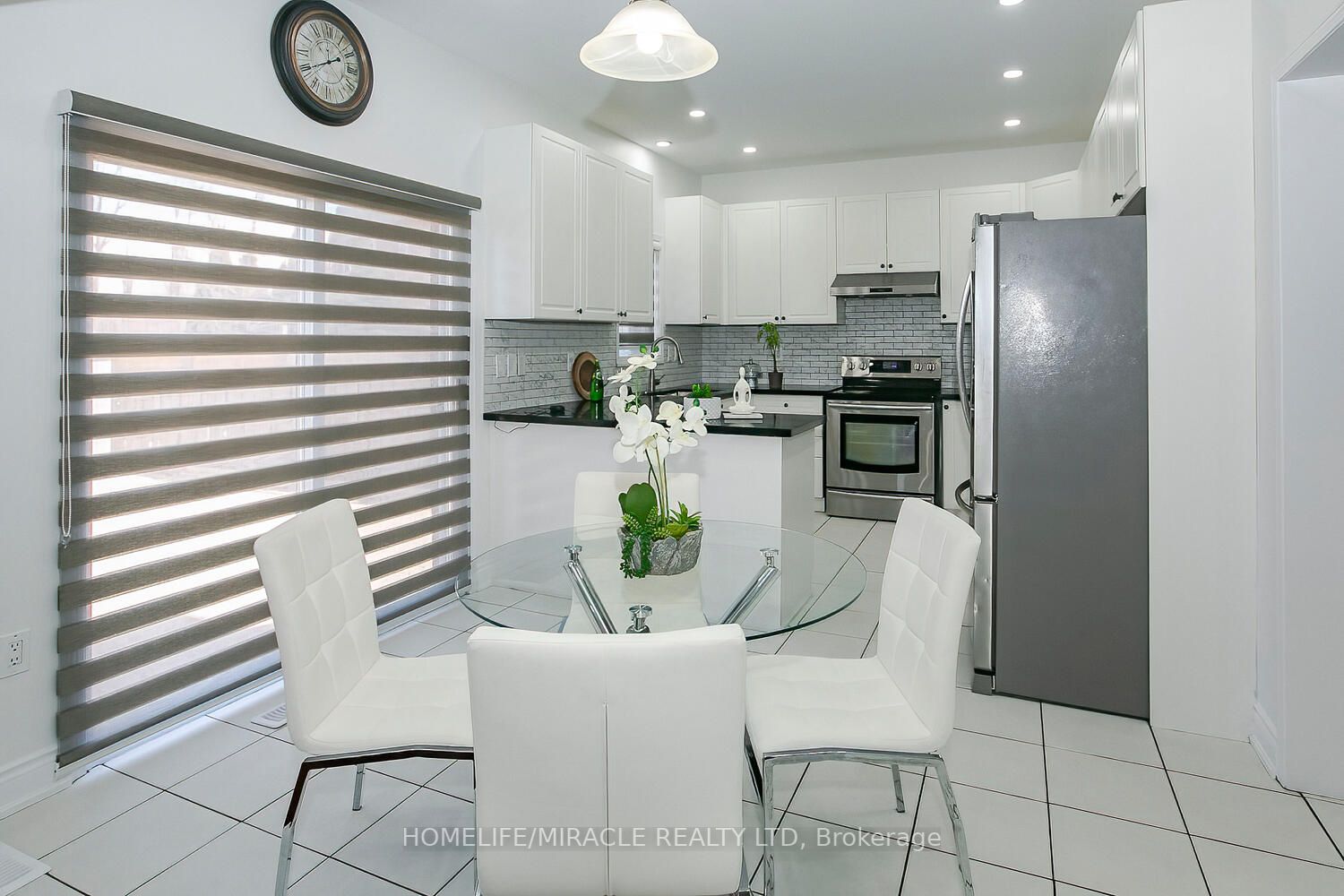 58 Mistycreek Cres