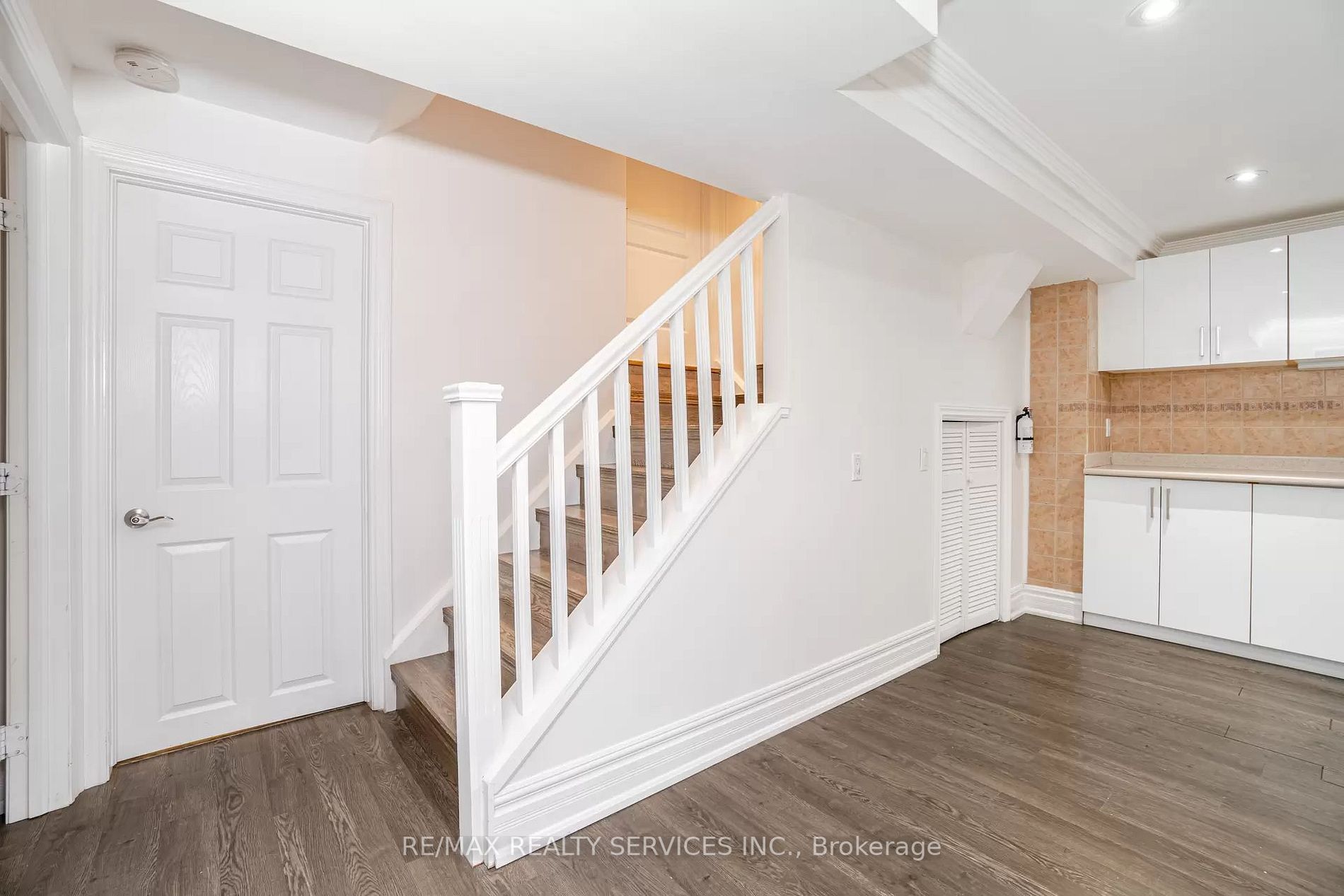 25 Sewells Lane