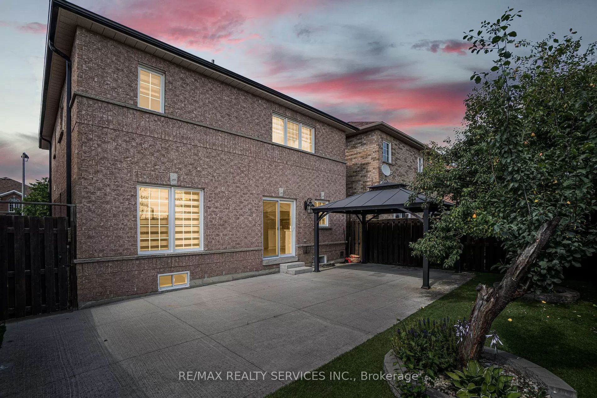 25 Sewells Lane