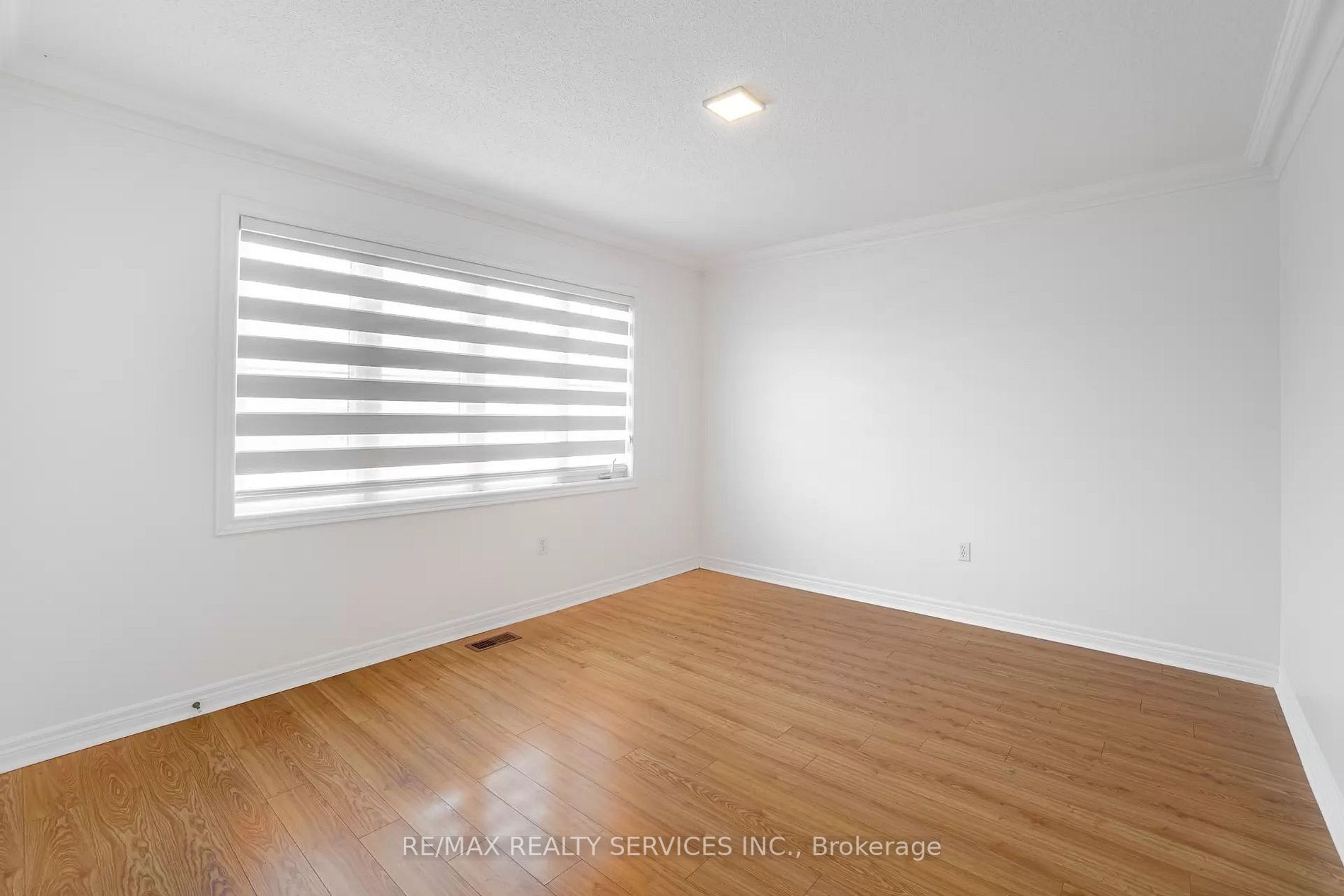 25 Sewells Lane