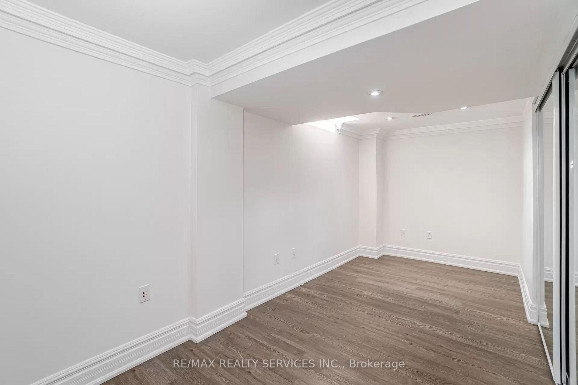 25 Sewells Lane