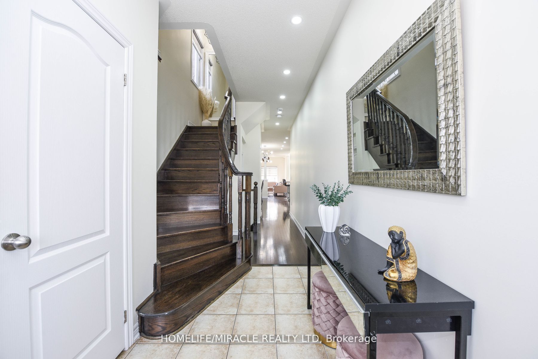 22 Long Branch Tr