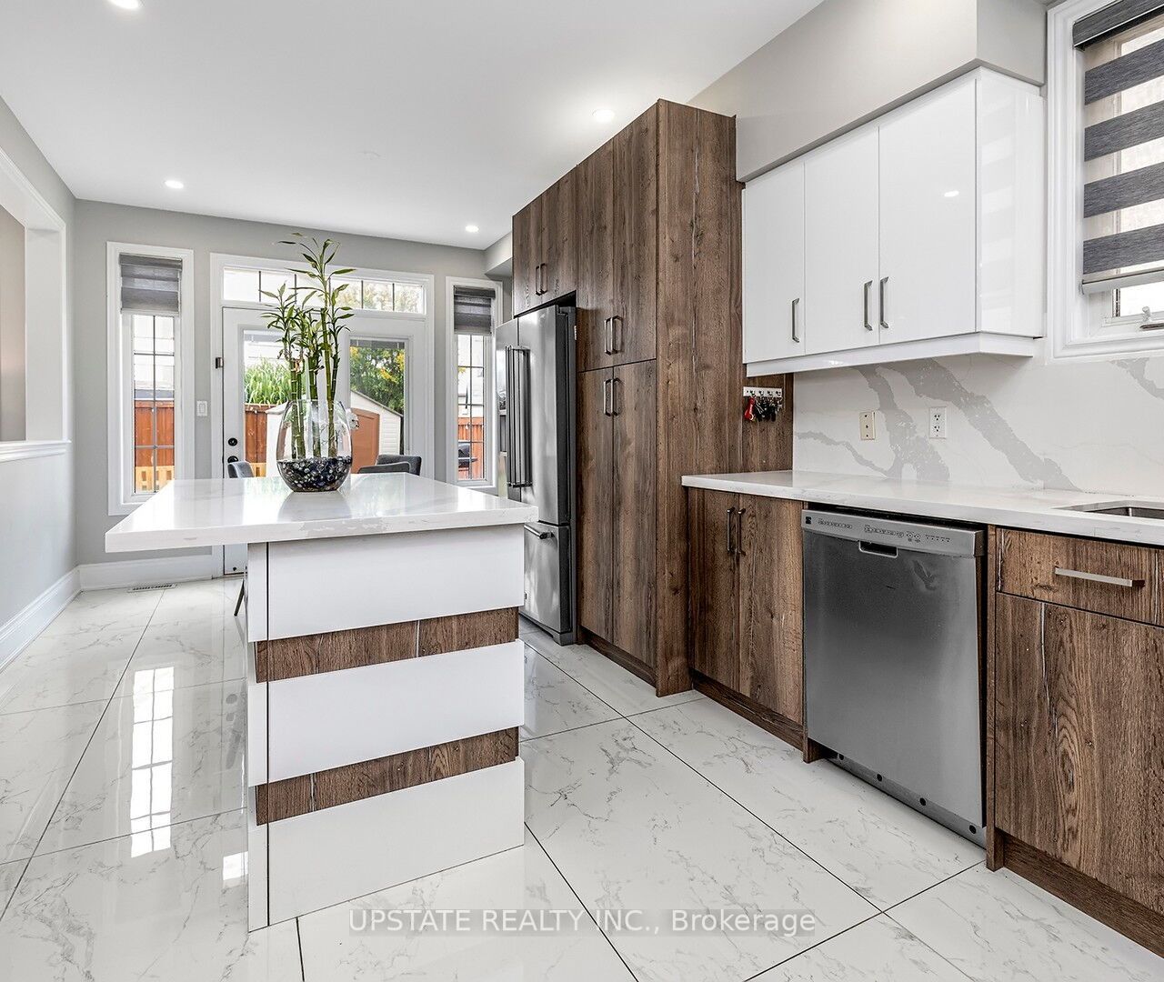 8047 Financial Dr