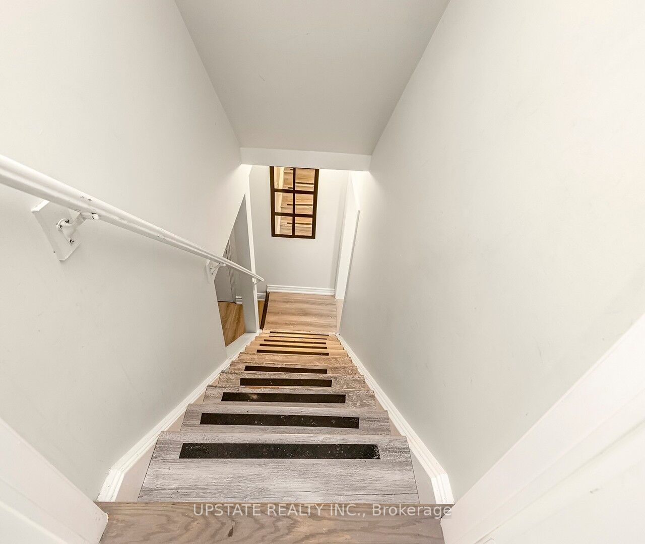 8047 Financial Dr