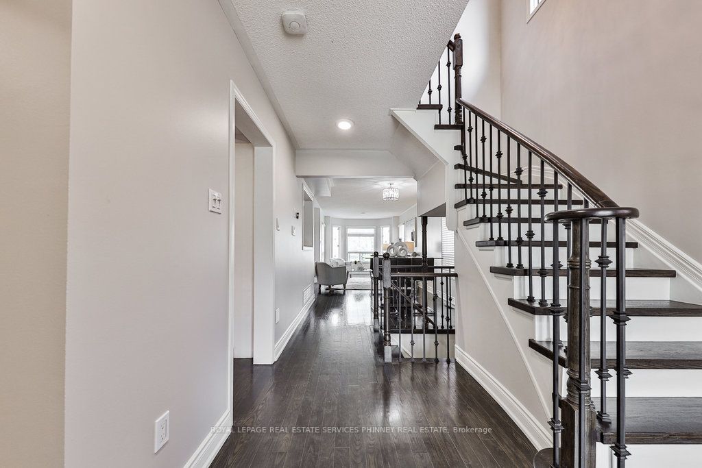 5628 Palmerston Cres