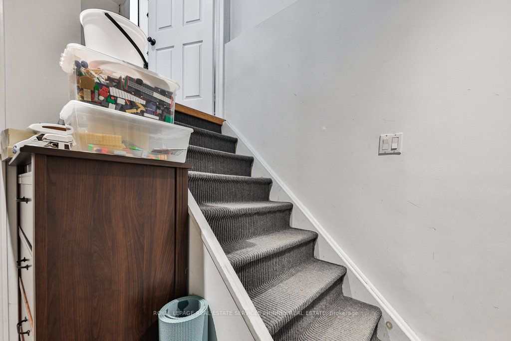 5628 Palmerston Cres