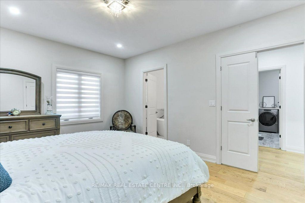 89 Anne Boulevard