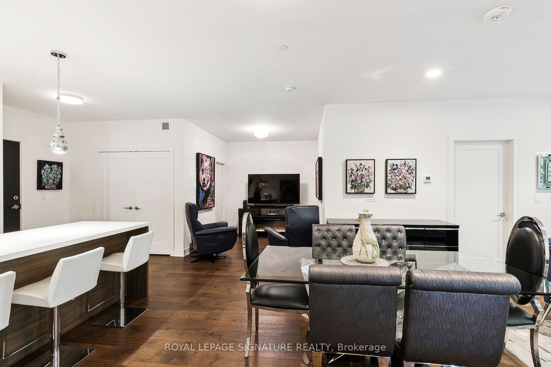 1575 Lakeshore Rd W, #109