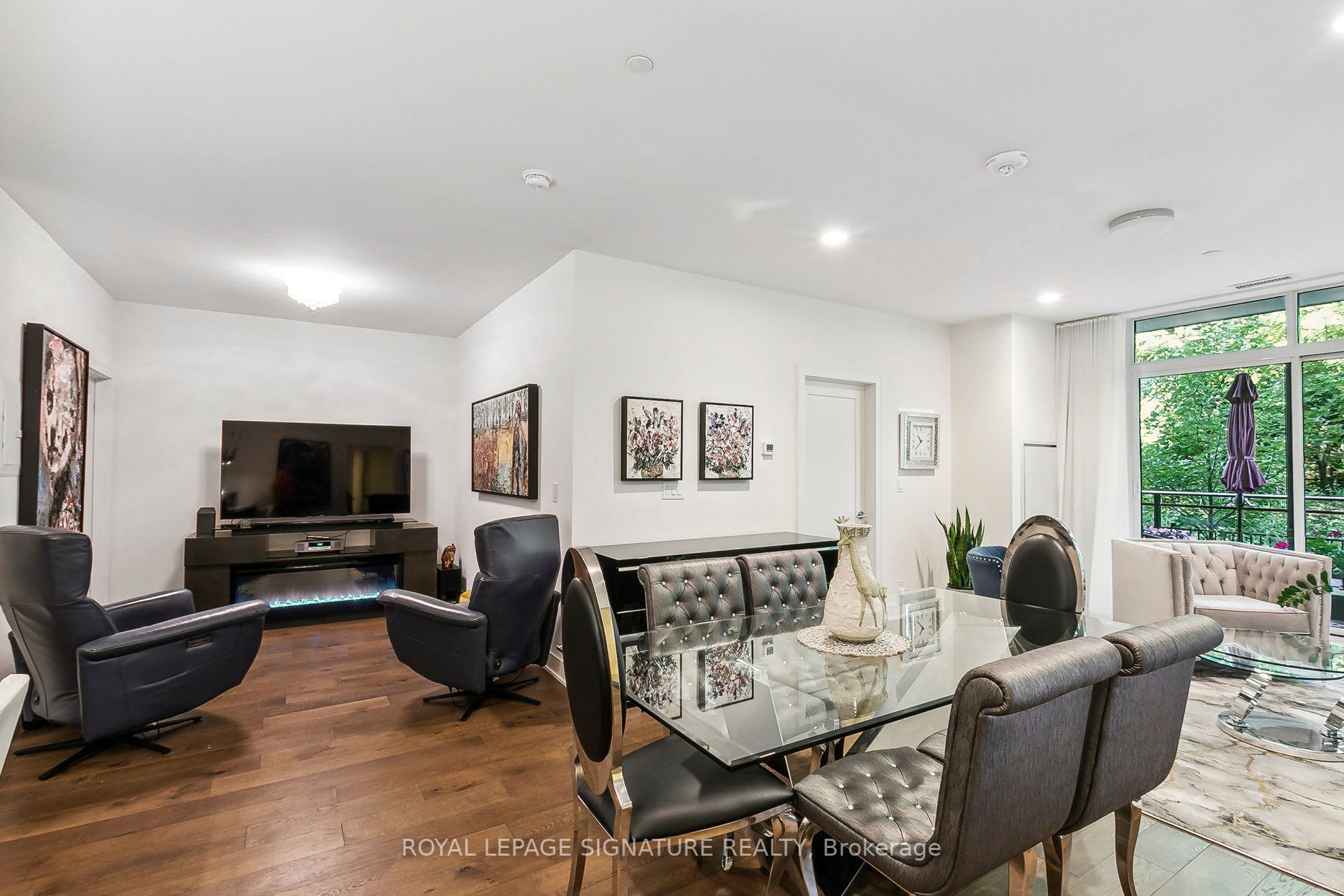 1575 Lakeshore Rd W, #109