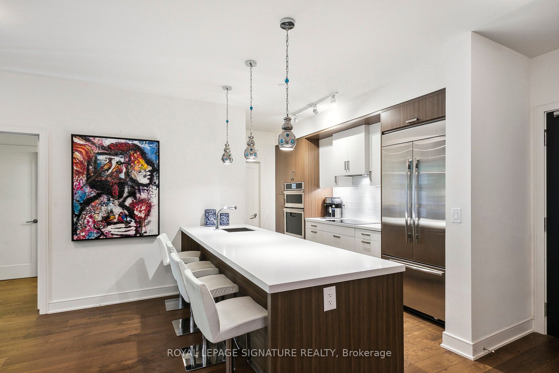 1575 Lakeshore Rd W, #109