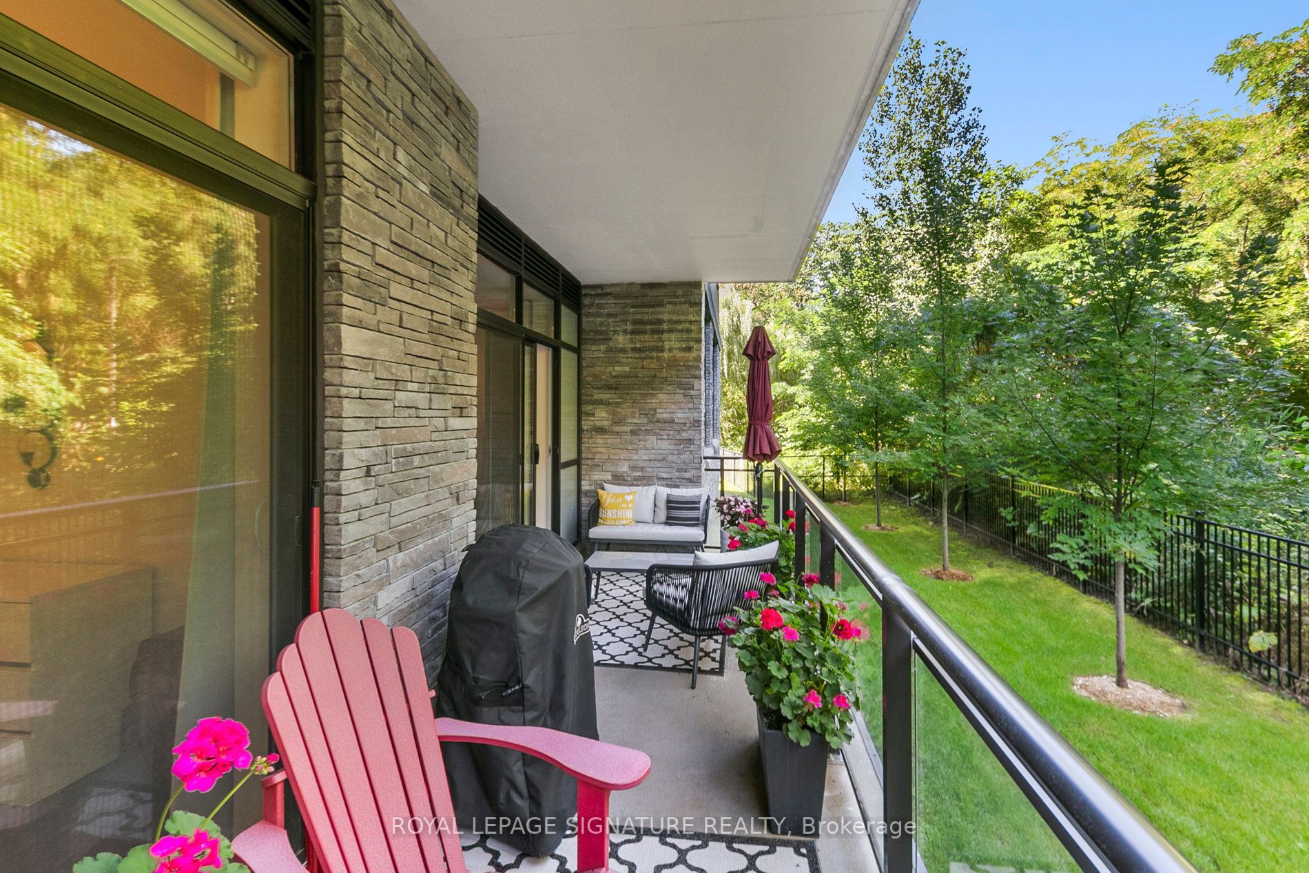 1575 Lakeshore Rd W, #109