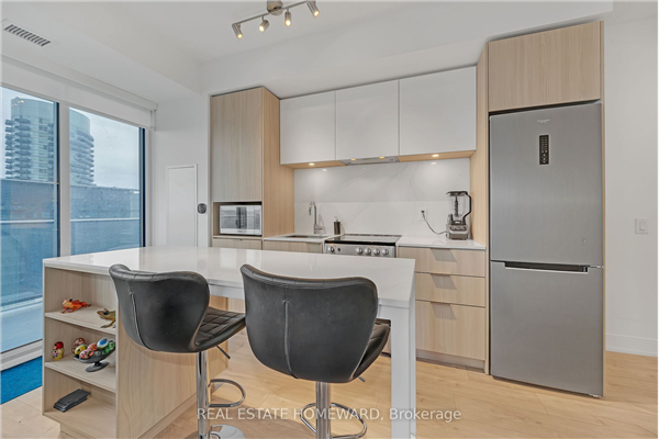 70 Annie Craig Dr, Toronto