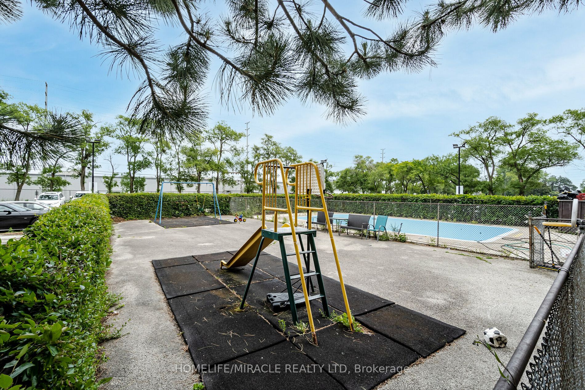 3065 Queen Frederica Dr, #1107