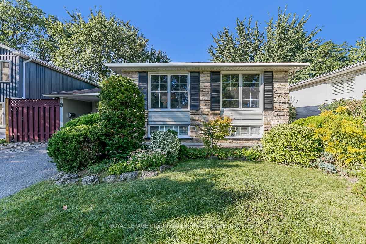 5 Melville Cres
