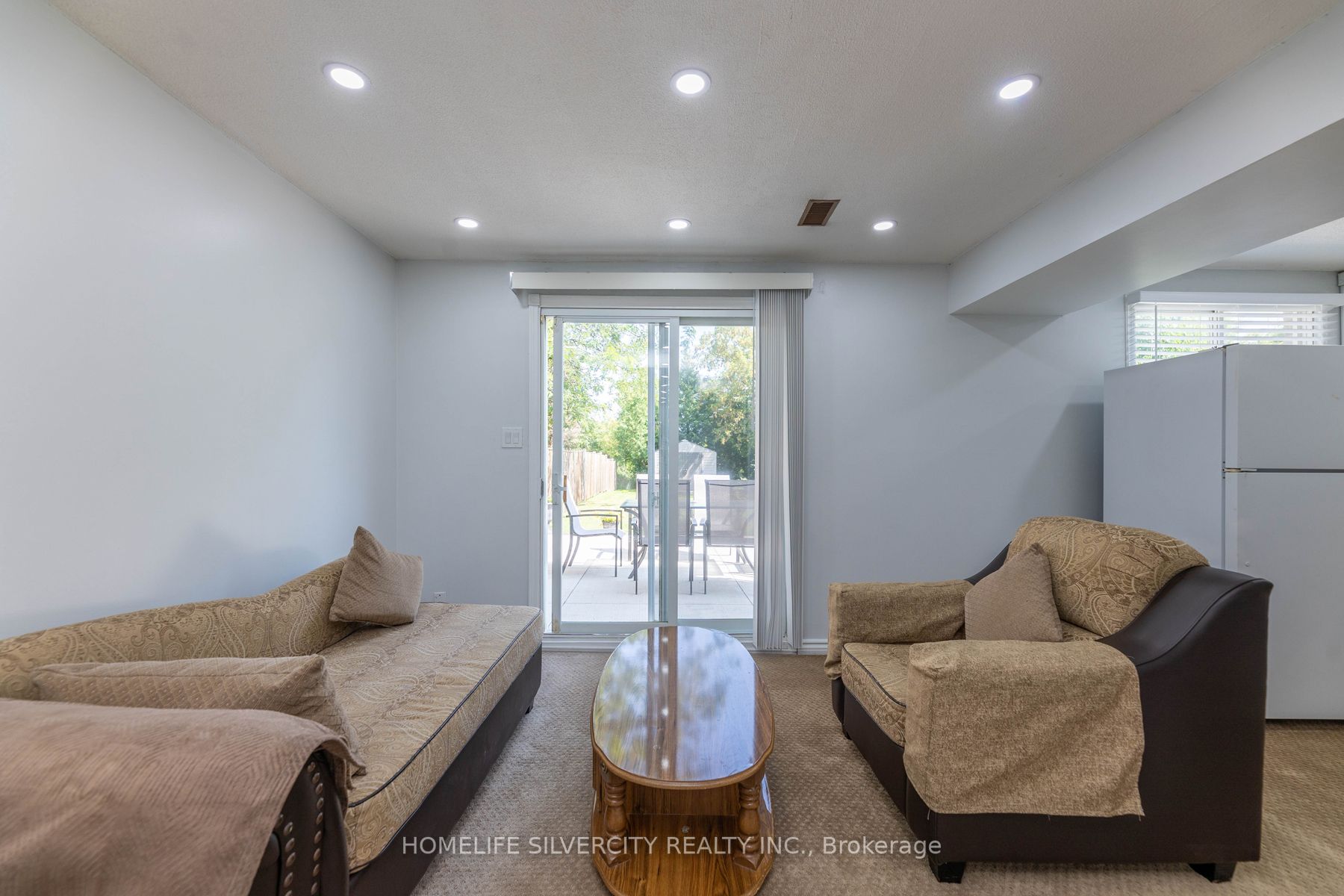 3122 Driftwood Dr