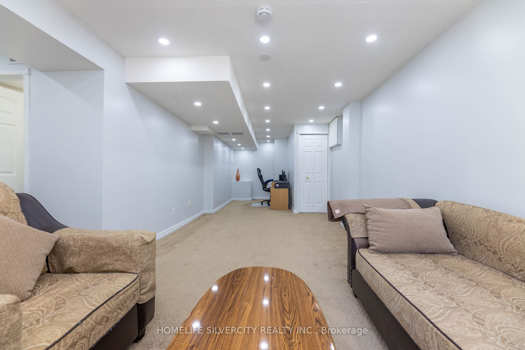 3122 Driftwood Dr