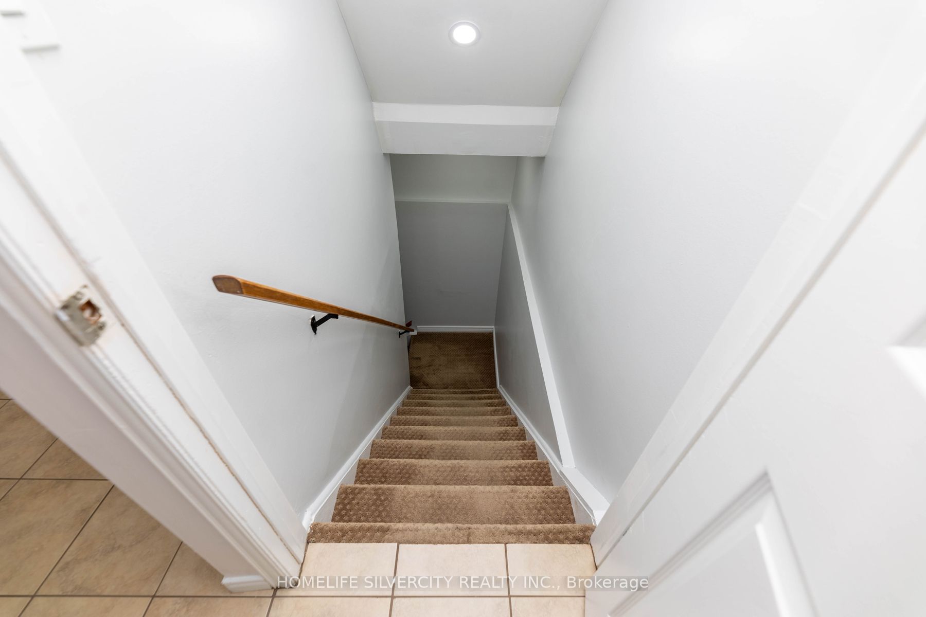 3122 Driftwood Dr