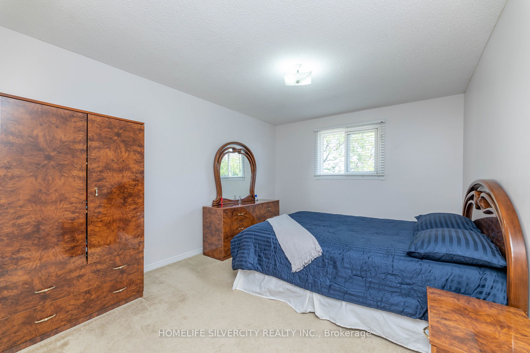3122 Driftwood Dr