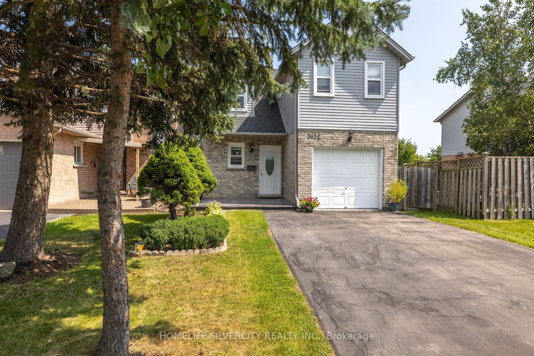 3122 Driftwood Dr