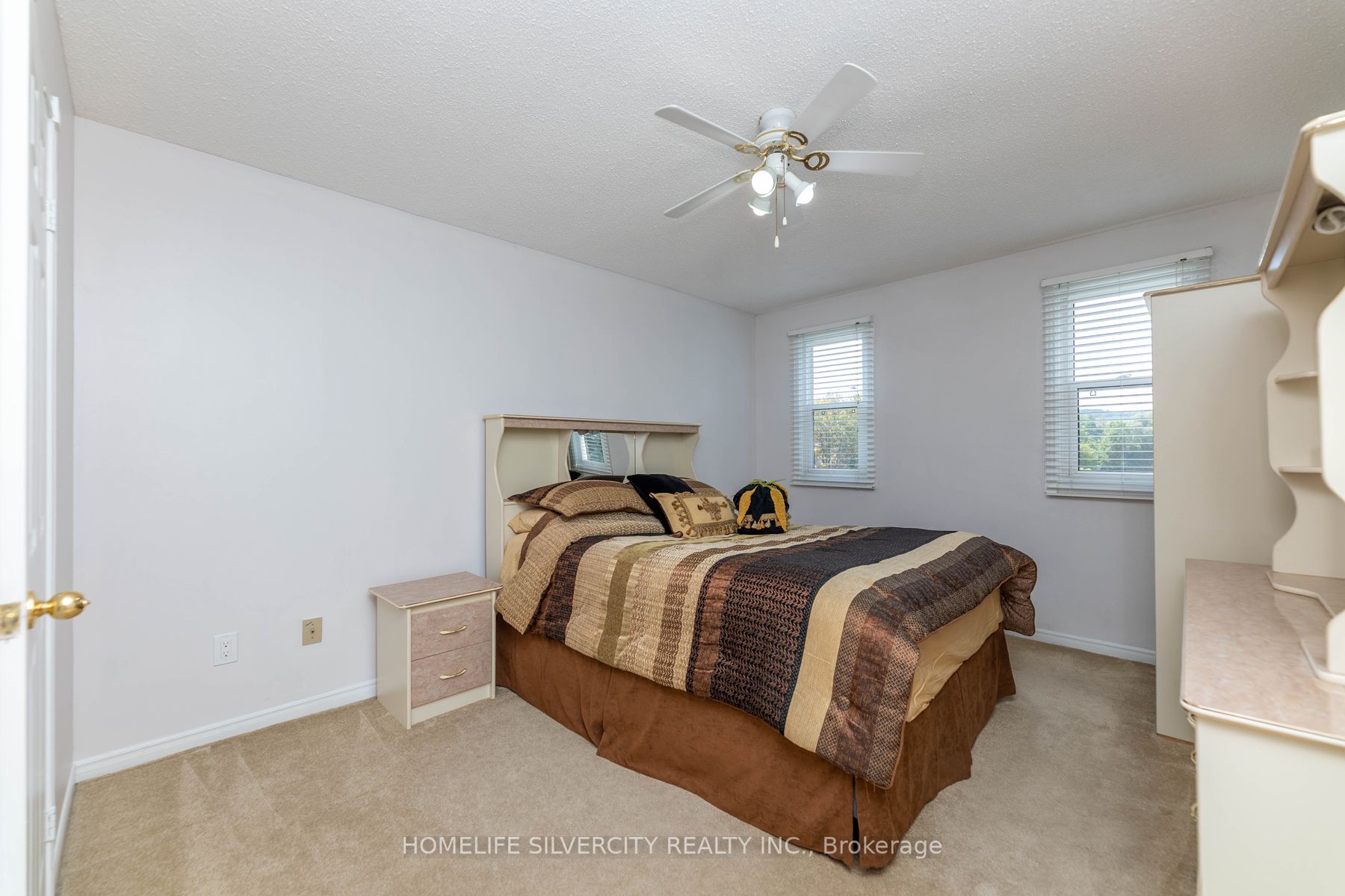 3122 Driftwood Dr