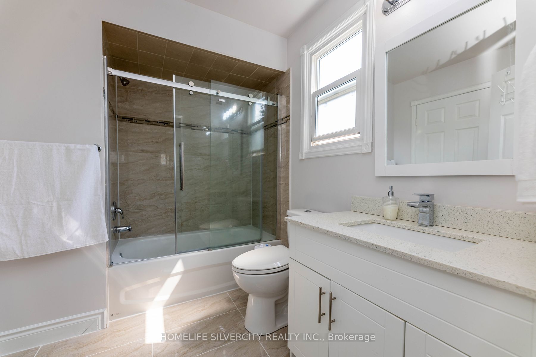 3122 Driftwood Dr
