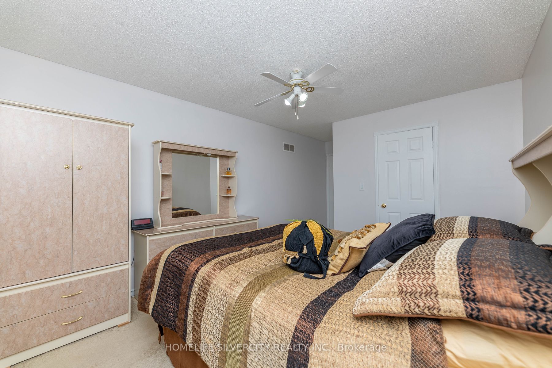 3122 Driftwood Dr