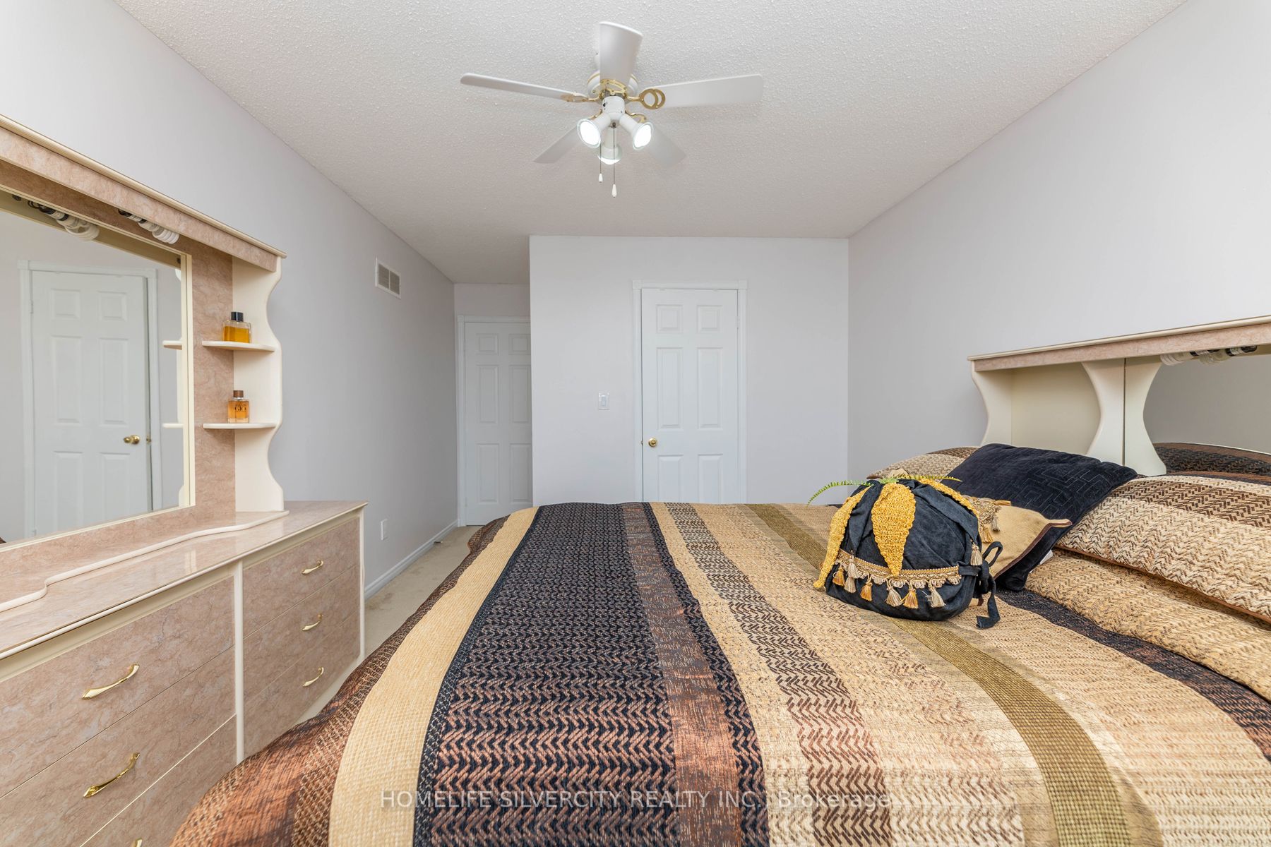 3122 Driftwood Dr
