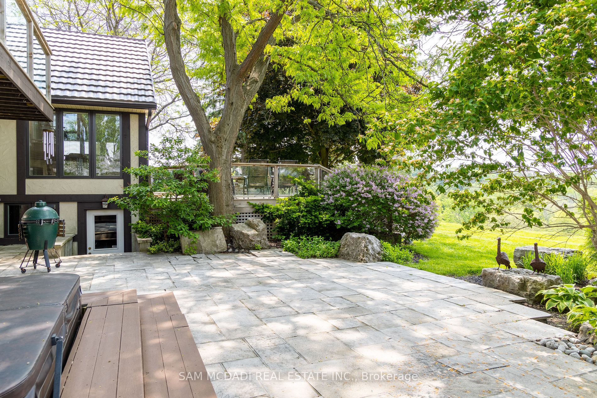 18 Ingleview Dr
