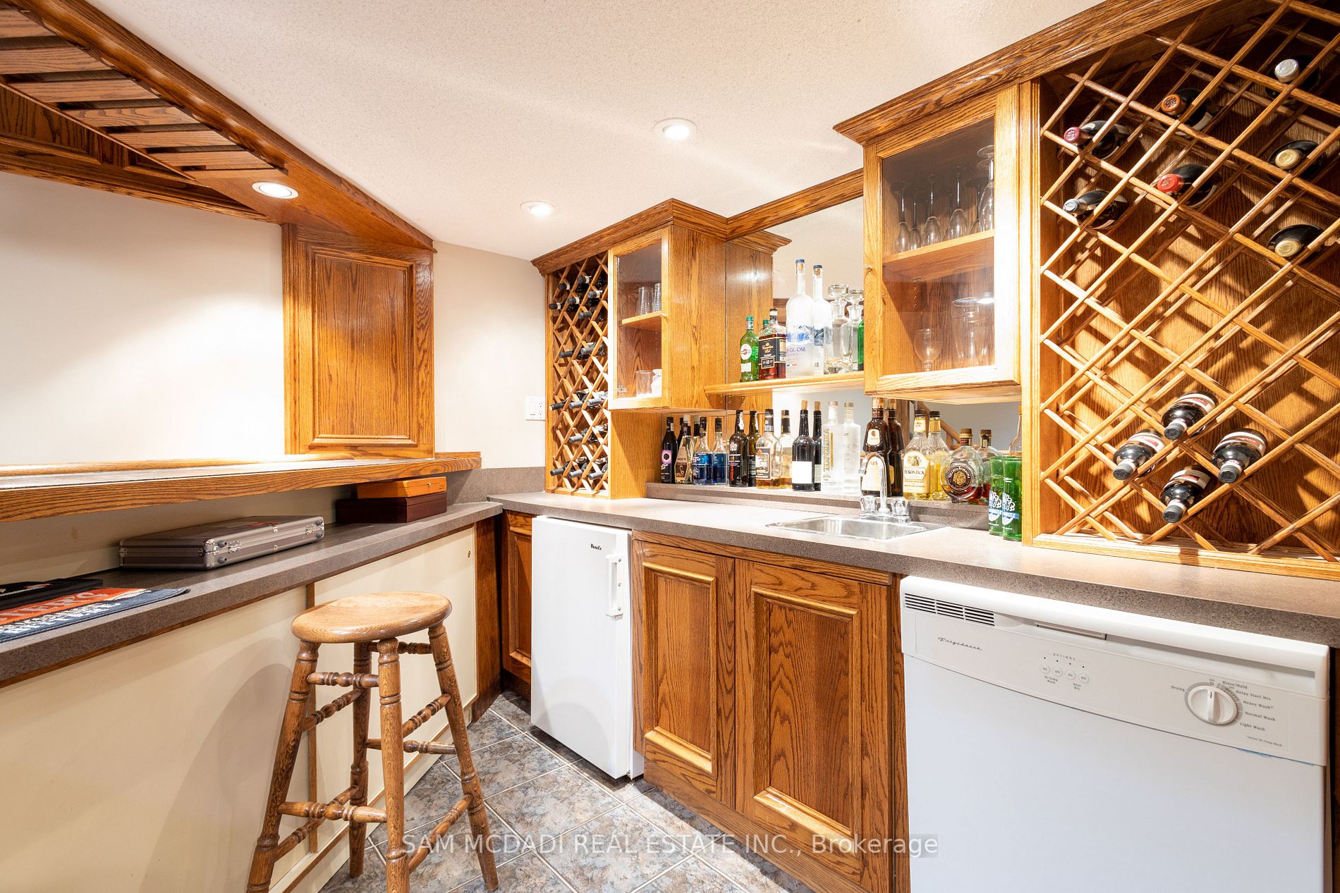 18 Ingleview Dr