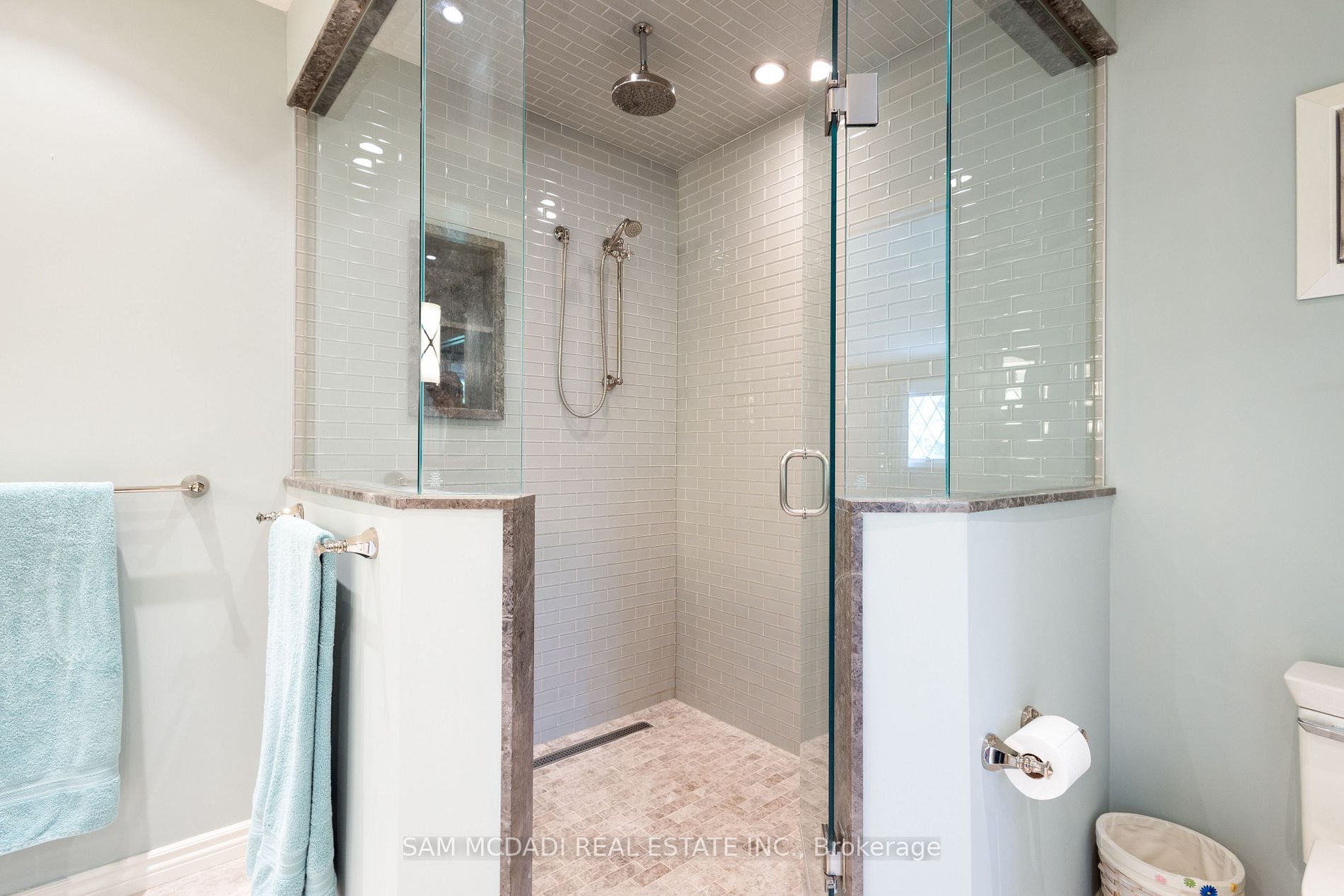 18 Ingleview Dr