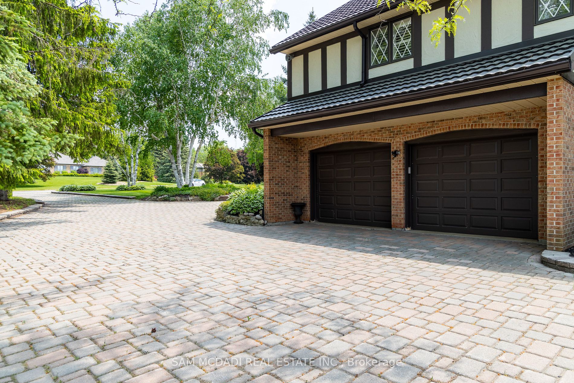 18 Ingleview Dr