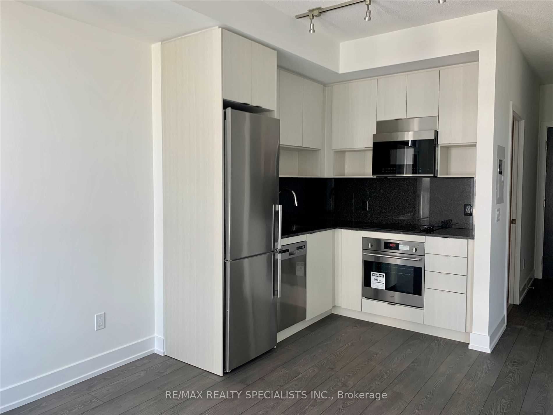 9 Mabelle Avenue #3421
