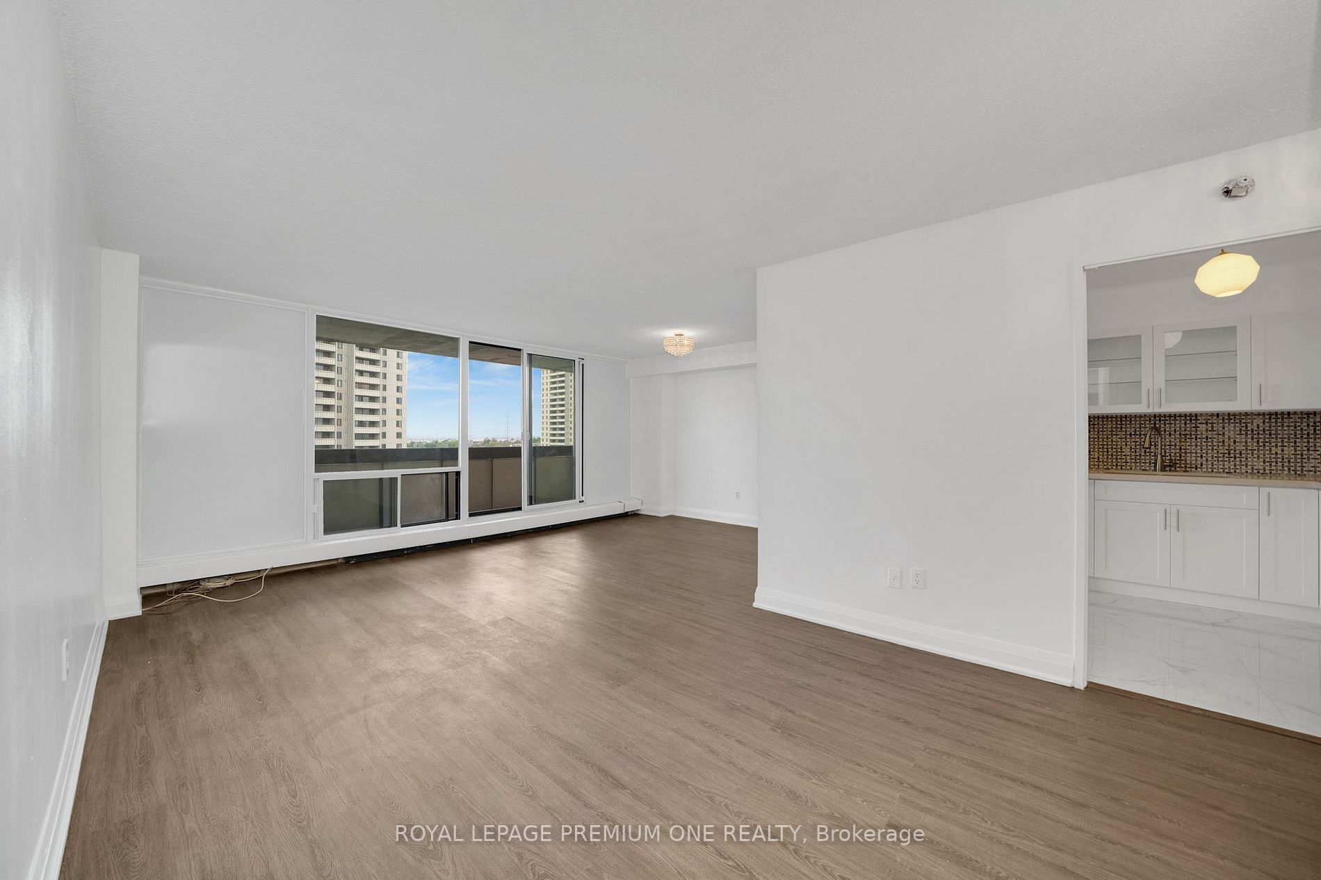 5 San Romano Way, #706