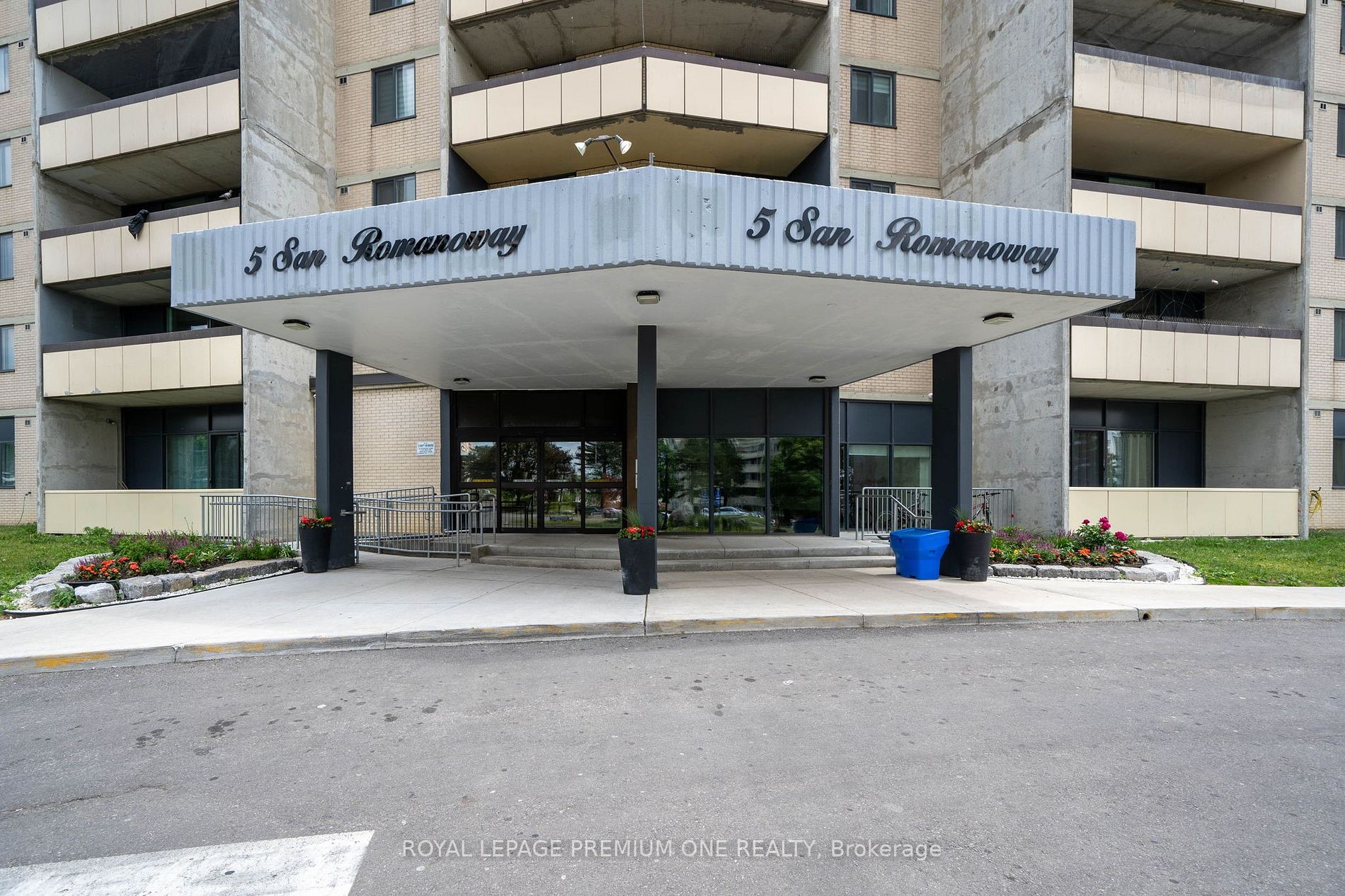 5 San Romano Way, #706